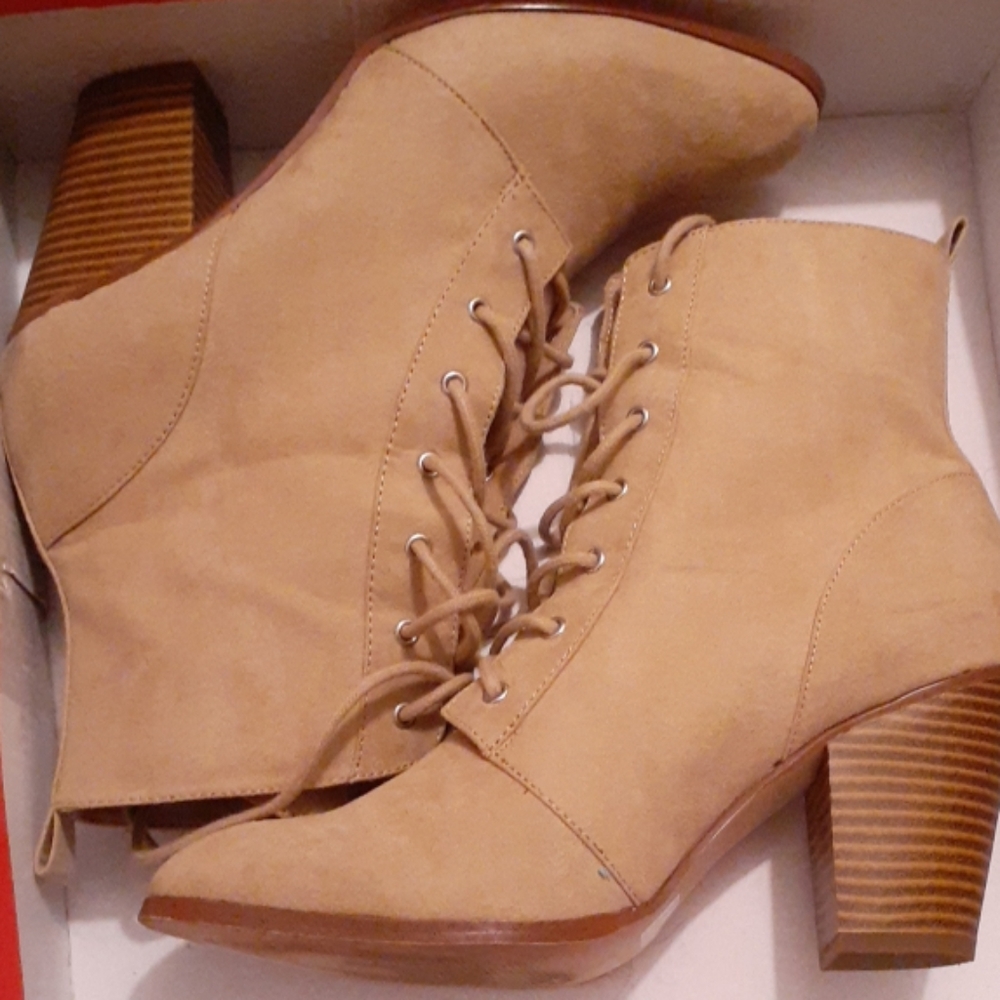 Boot Heels - Picture 2 of 4
